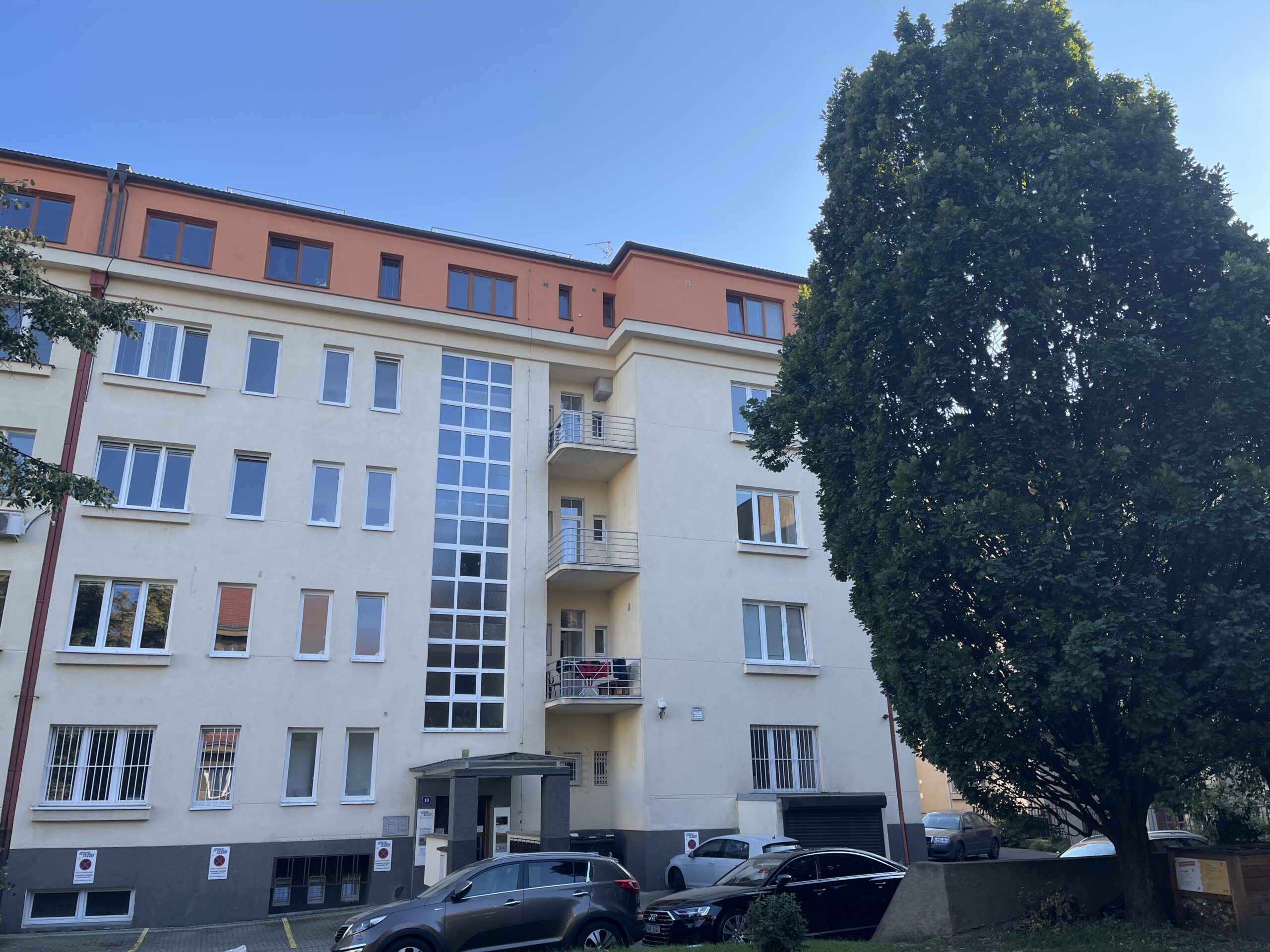 Budova exteriér