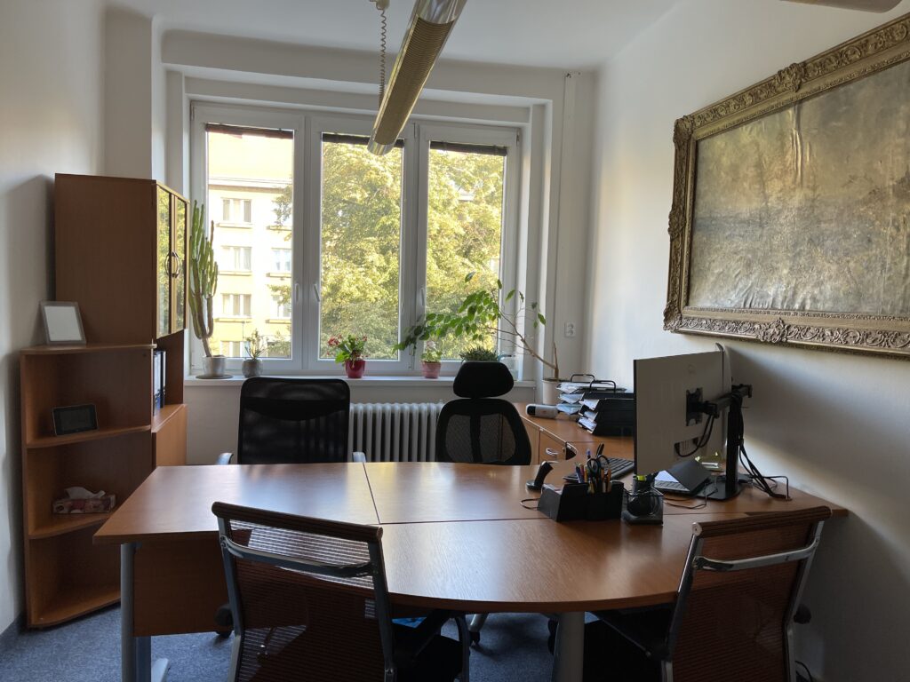 Kancelář interiér 2